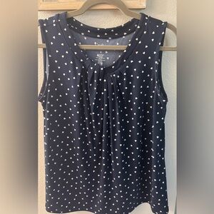 Croft & Barrow Navy Sleeveless Top with White Heart Pattern